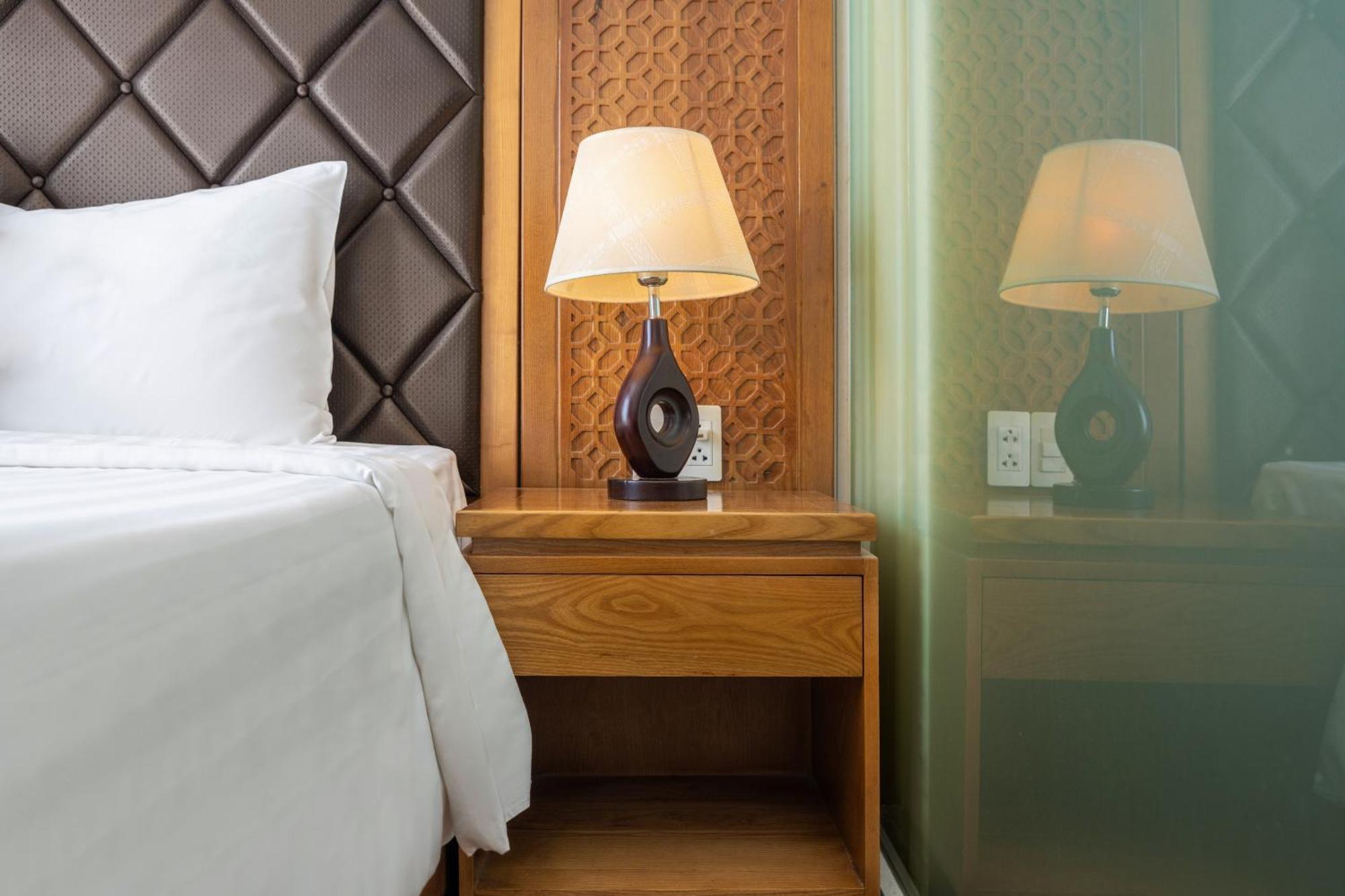 Bliss Luxury Hotel Дананг Экстерьер фото