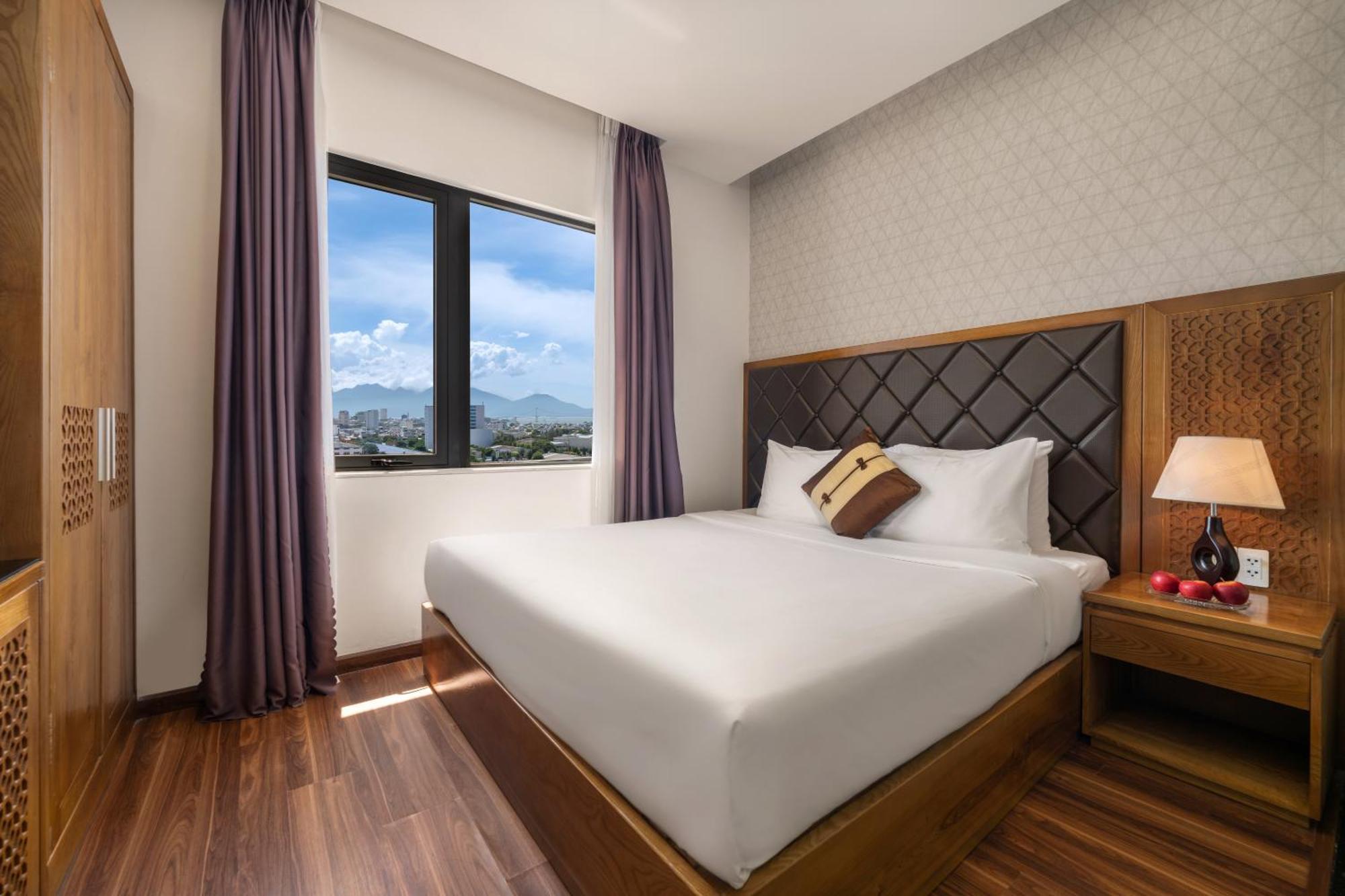 Bliss Luxury Hotel Дананг Экстерьер фото
